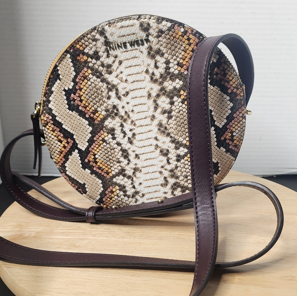 Women's Circle Crossbody
